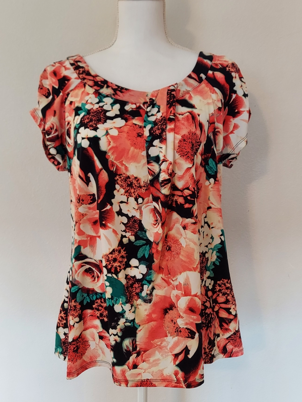Worthington Flutter Sleeve Blouse woman coral/black . Size XL Floral
